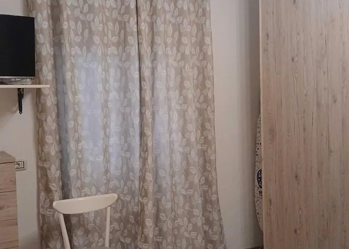 아파트 La Meridiana Maggiore 2 라베노-몸벨로